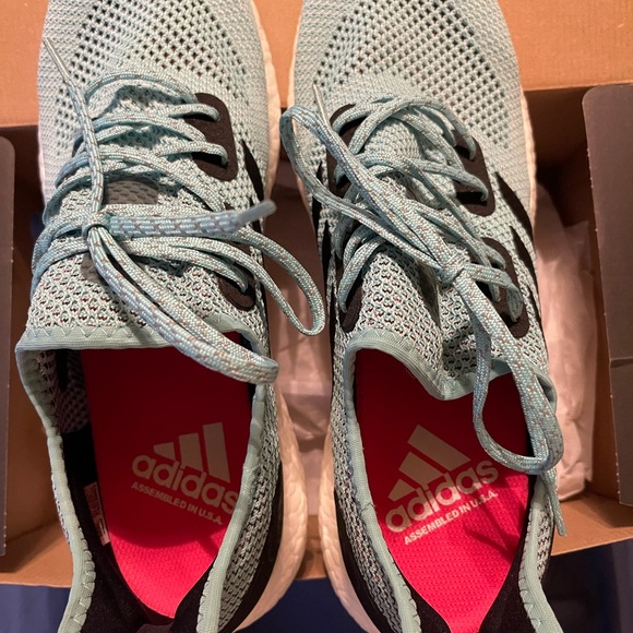 Adidas am4la parley size 13 new in the box